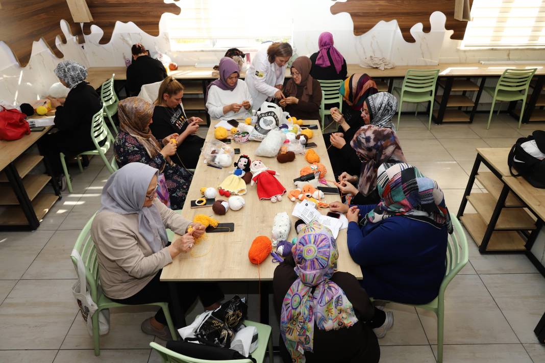 Konya’da 94 bin kişi ile yoğun mesai başladı 7